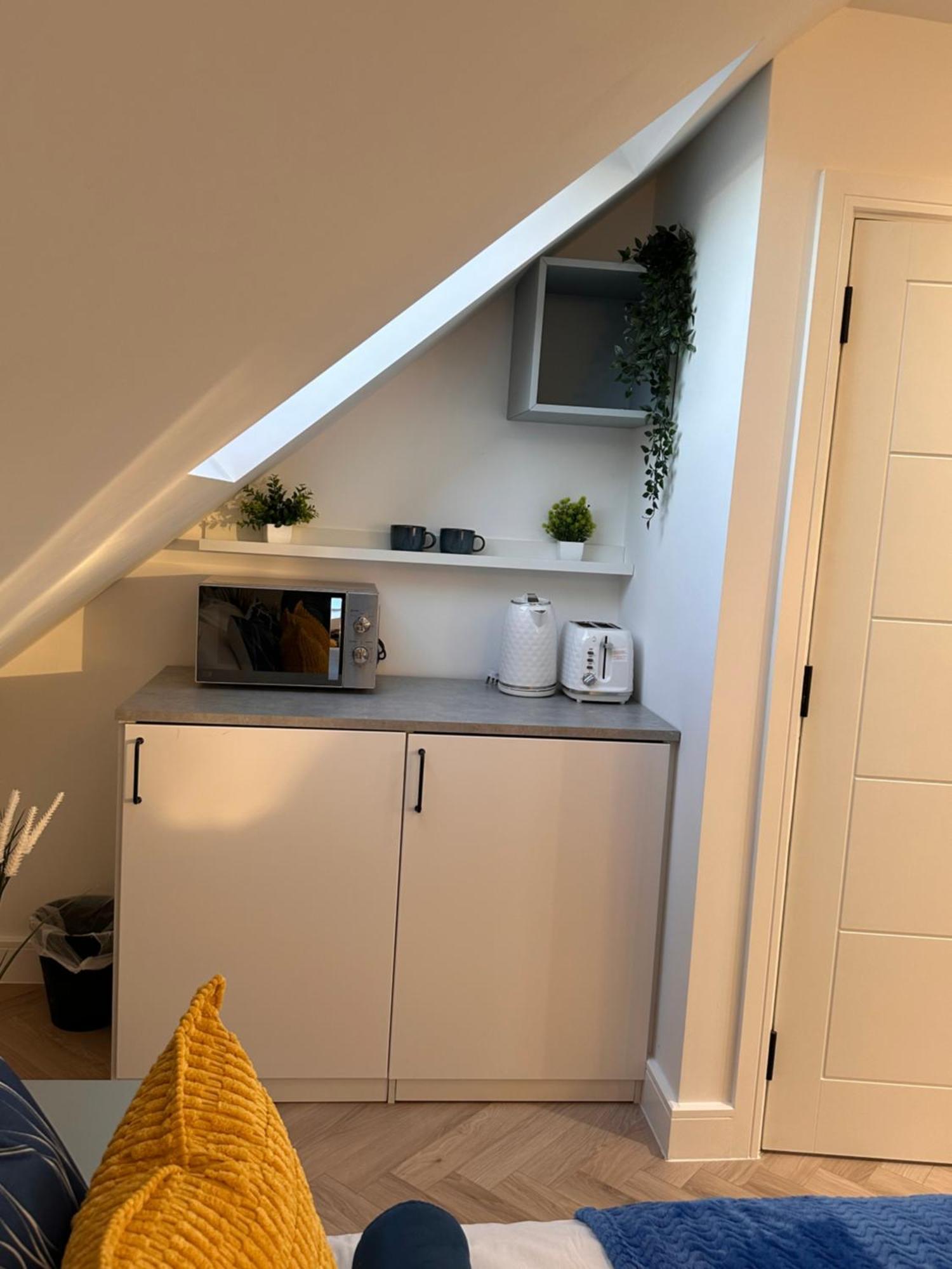 R5 - Luxury Private Ensuite Self-Contained Room - Newly Renovated Halesowen Exteriér fotografie