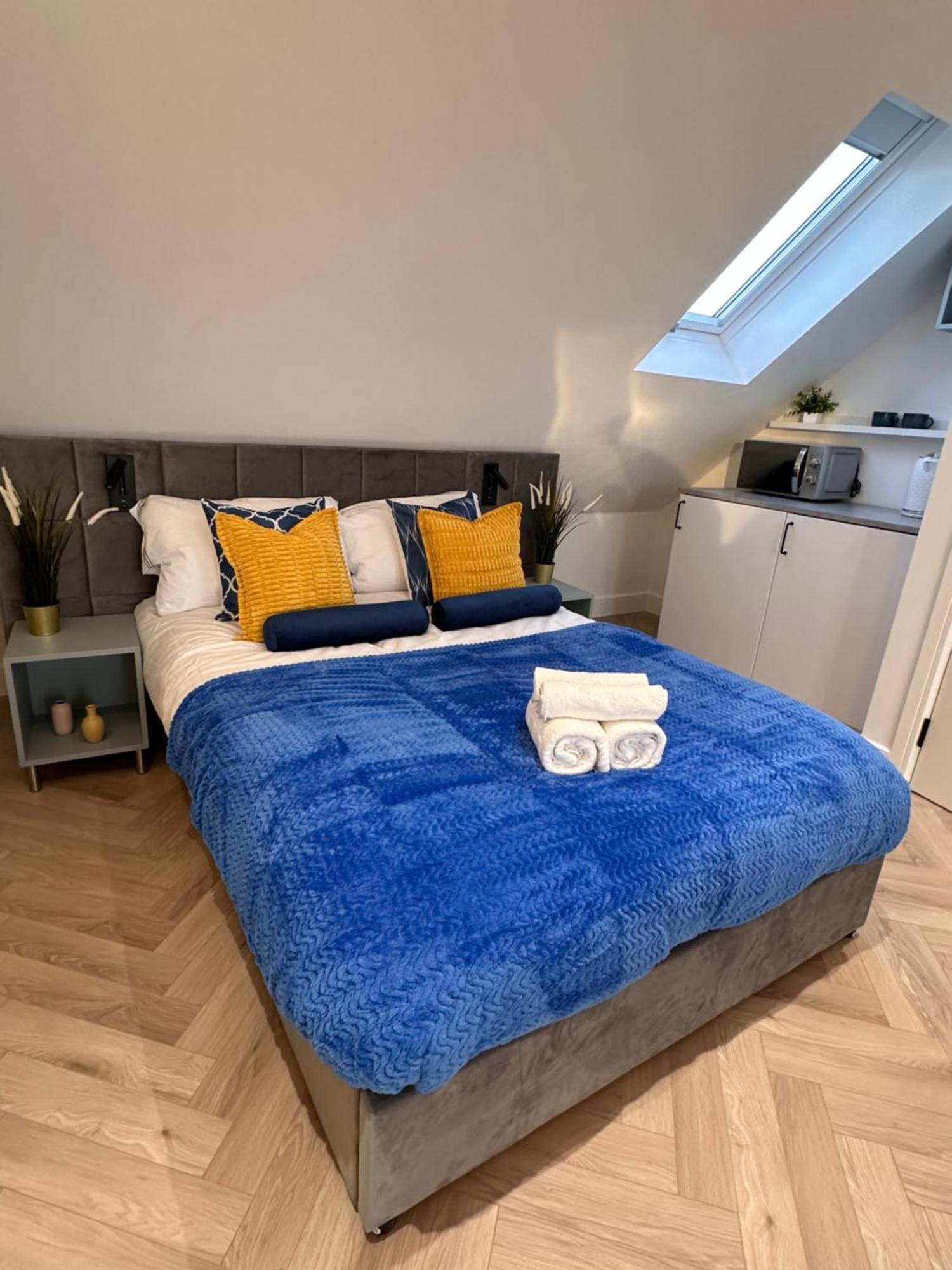 R5 - Luxury Private Ensuite Self-Contained Room - Newly Renovated Halesowen Exteriér fotografie